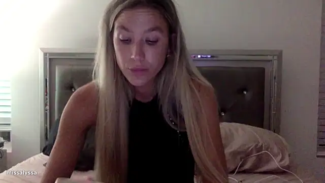 Snapshot of Misss_alyssaaa chatting on 05.28.26 Misss alyssaaa online show from 05.28.26