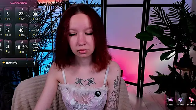 Snapshot of Mi_Mi_Mia chatting on 07.23.26 Mi Mi Mia online show from 07.23.26