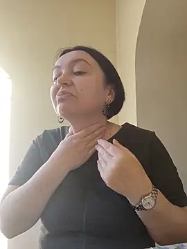 EmmaEmmy40 online show from 05.29.26