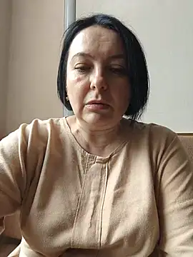 Snapshot of EmmaEmmy40 chatting on 07.20.26 EmmaEmmy40 online show from 07.20.26