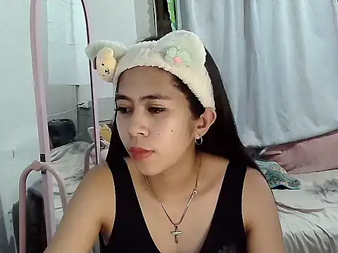 Snapshot of pretty_cheng21 chatting on 05.16.26 pretty cheng21 online show from 05.16.26