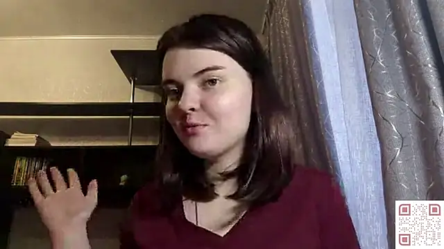 Snapshot of RebelDesiree chatting on 05.14.26 RebelDesiree online show from 05.14.26