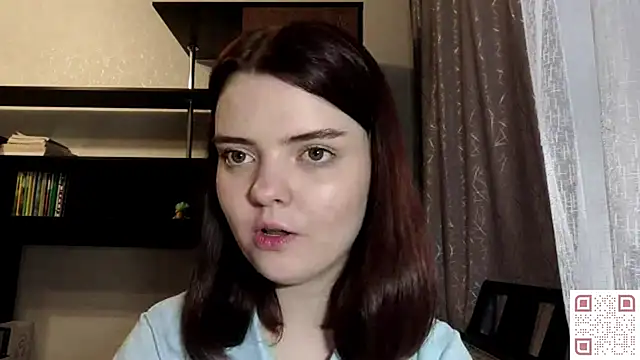 Snapshot of RebelDesiree chatting on 05.16.26 RebelDesiree online show from 05.16.26