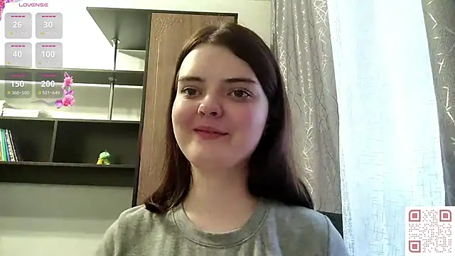 Snapshot of RebelDesiree chatting on 05.28.26 RebelDesiree online show from 05.28.26