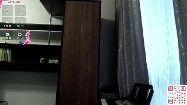 Snapshot of RebelDesiree chatting on 06.15.26 RebelDesiree online show from 06.15.26