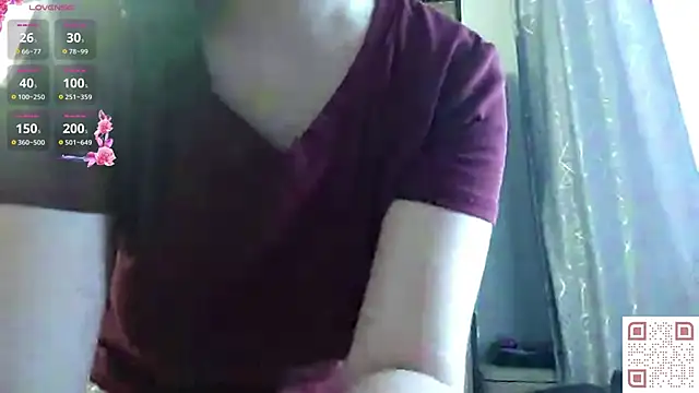 Snapshot of RebelDesiree chatting on 06.16.26 RebelDesiree online show from 06.16.26