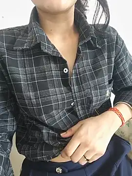 Snapshot of zoya_baby_ chatting on 06.26.26 zoya baby online show from 06.26.26