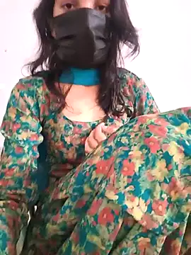 Snapshot of zoya_baby_ chatting on 07.13.26 zoya baby online show from 07.13.26