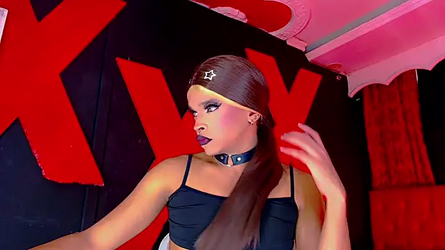 Mia Colucci25 online show from 07.30.26