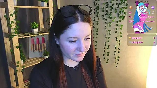 Snapshot of RudyLienna chatting on 05.10.26 RudyLienna online show from 05.10.26