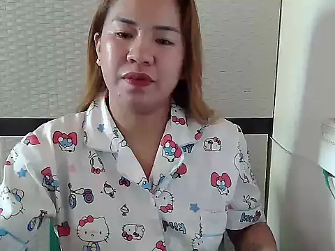 Snapshot of mecka20 chatting on 05.12.26 mecka20 online show from 05.12.26