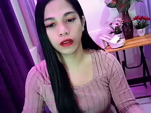 Snapshot of sexyfucksophia chatting on 06.18.26 sexyfucksophia online show from 06.18.26