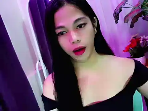 Snapshot of sexyfucksophia chatting on 07.04.26 sexyfucksophia online show from 07.04.26