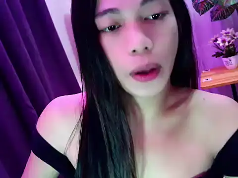 Snapshot of sexyfucksophia chatting on 07.05.26 sexyfucksophia online show from 07.05.26