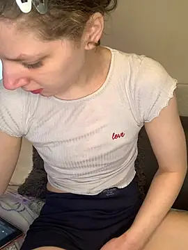 Snapshot of Tatum-Bear chatting on 06.17.26 Tatum-Bear online show from 06.17.26