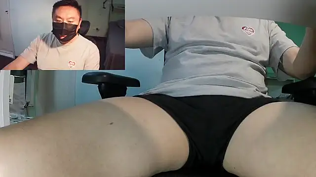 Snapshot of mrcake666 chatting on 05.26.26 mrcake666 online show from 05.26.26