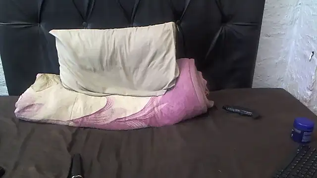 petitekaylaXxx online show from 07.12.26