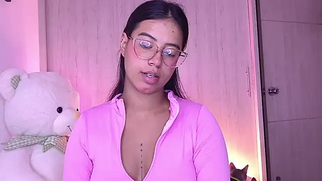Snapshot of Raven_stonee01 chatting on 07.22.26 Raven stonee01 online show from 07.22.26