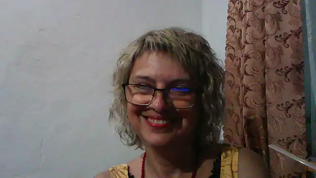 Snapshot of ElizabethGorden chatting on 07.10.26 ElizabethGorden online show from 07.10.26