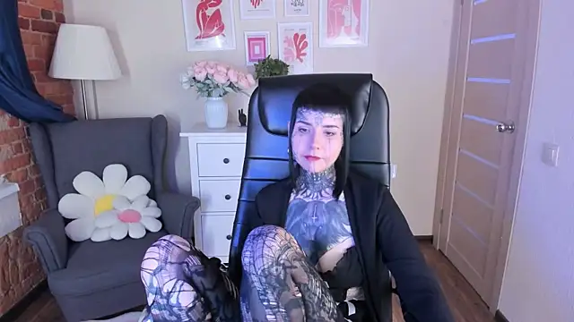 Bloood  Mary online show from 08.04.26