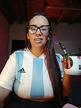 Snapshot of Micaysugordito chatting on 07.04.26 Micaysugordito online show from 07.04.26