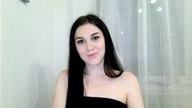 Snapshot of Katiee_Foxi chatting on 06.18.26 Katiee Foxi online show from 06.18.26