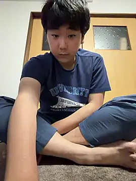 YuuYuu 010 online show from 06.11.26