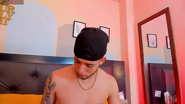 Snapshot of Boy_Mathew chatting on 06.26.26 Boy Mathew online show from 06.26.26