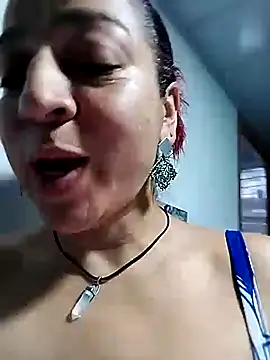 Snapshot of Tumilf chatting on 06.07.26 Tumilf online show from 06.07.26