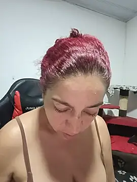 Snapshot of Tumilf chatting on 07.14.26 Tumilf online show from 07.14.26