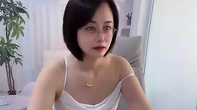 Snapshot of Naomi_Z chatting on 06.01.26 Naomi Z online show from 06.01.26