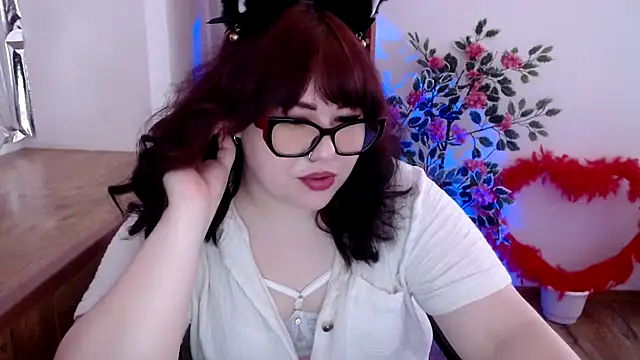 Snapshot of KarolinasHot chatting on 06.05.26 KarolinasHot online show from 06.05.26