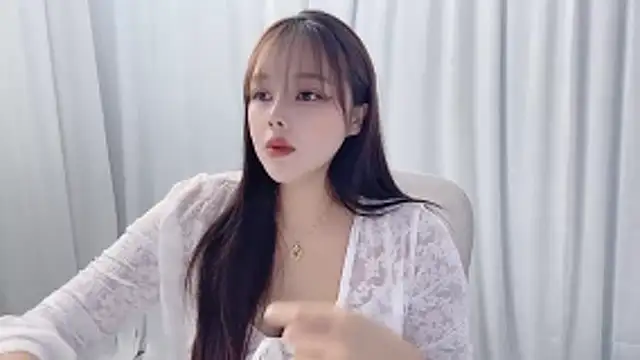 Snapshot of Qingqing19 chatting on 06.10.26 Qingqing19 online show from 06.10.26