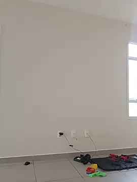 HilaryRusso32 online show from 05.21.26