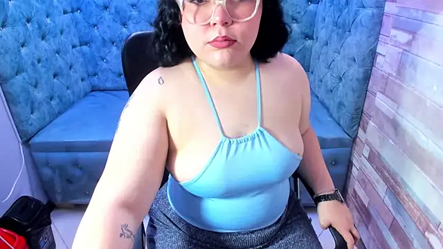 Sweet Nova  online show from 05.26.26