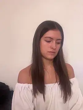 Snapshot of serenaa_velvett chatting on 05.26.26 serenaa velvett online show from 05.26.26