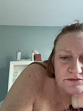 Kellilyn10 online show from 06.19.26