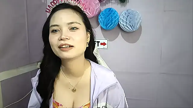 Snapshot of FerminaBoutwell chatting on 05.22.26 FerminaBoutwell online show from 05.22.26
