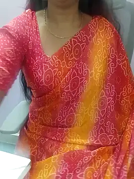 Snapshot of silksmitha- chatting on 07.03.26 silksmitha- online show from 07.03.26