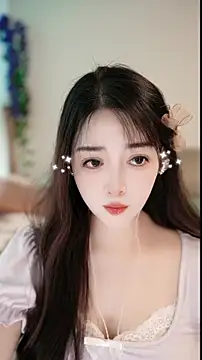 Snapshot of singer-wenwan chatting on 05.18.26 singer-wenwan online show from 05.18.26