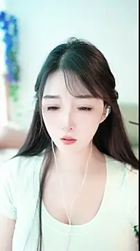 Snapshot of singer-wenwan chatting on 05.20.26 singer-wenwan online show from 05.20.26