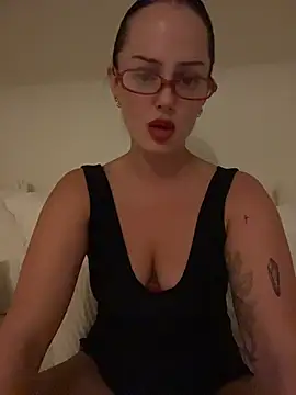 molotovmami online show from 07.06.26