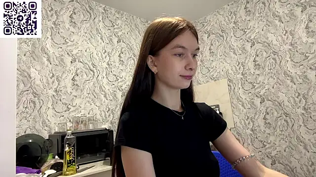 HinaDesire online show from 06.06.26