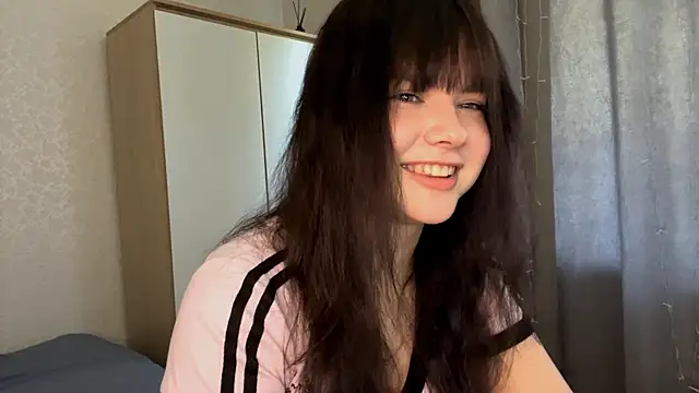 Snapshot of EmilyMercurial chatting on 05.27.26 EmilyMercurial online show from 05.27.26