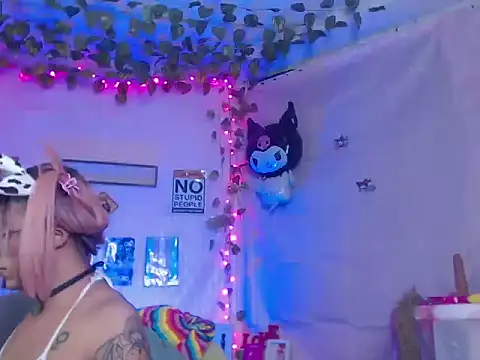 Snapshot of Nikol_Twink02 chatting on 06.14.26 Nikol Twink02 online show from 06.14.26