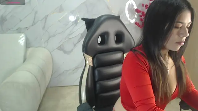 Snapshot of Jade_tf chatting on 06.24.26 Jade tf online show from 06.24.26
