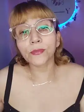Snapshot of vitaminafranccesca chatting on 06.06.26 vitaminafranccesca online show from 06.06.26