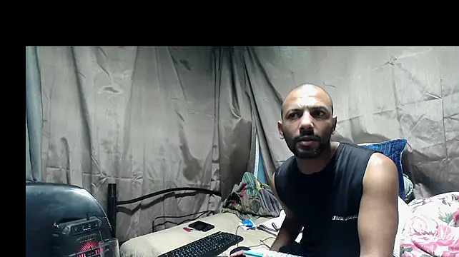 Snapshot of Camodick chatting on 04.29.26 Camodick online show from 04.29.26
