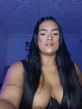 Snapshot of latin_indian chatting on 05.15.26 latin indian online show from 05.15.26
