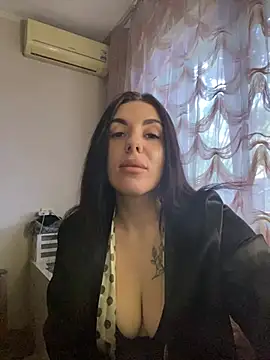 IsabellaJoutes online show from 07.24.26